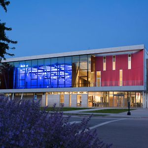 The Hotel At Oberlin